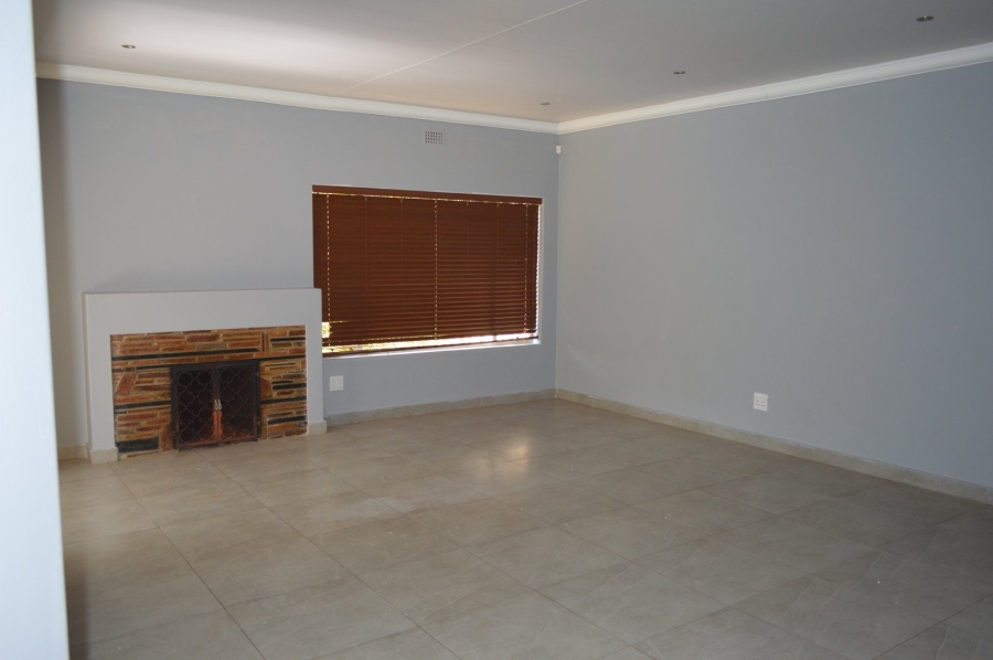 3 Bedroom Property for Sale in Flamwood North West
